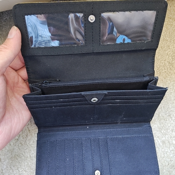 KENNETH COLE REACTION WOMEN'S TRIFOLD FLAP SNAP WALLET - Picture 4 of 7